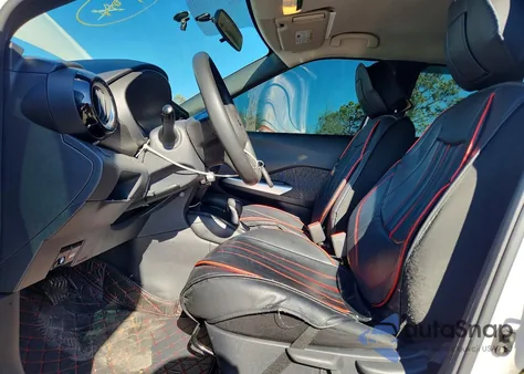 2019 Nissan Kicks S z USA, uszkodzony, nr VIN 3N1CP5CU7KL550597